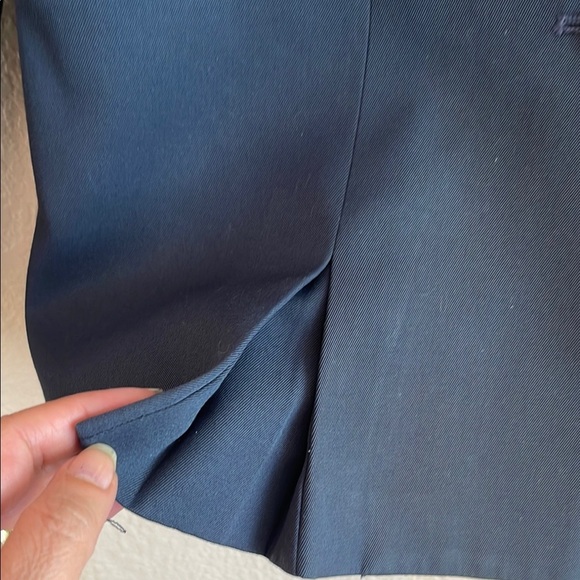 Navy Blue Tailored Blazer with Notched Lapels - Picture 3 of 8